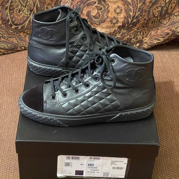 100% Auth CHANEL Hightop Sneakers - Picture 7 of 16